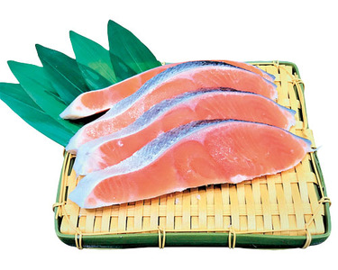 チリ産 100ｇあたり